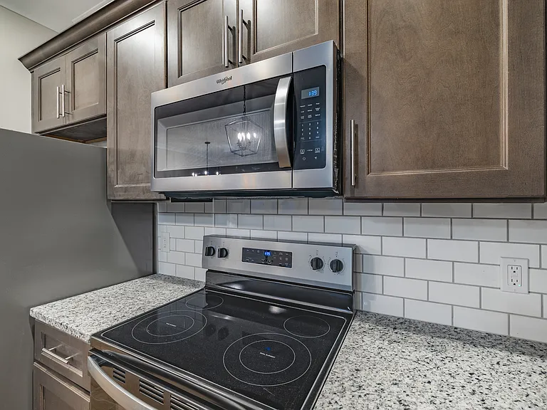 454 Wren Creek Ct — Photo 5