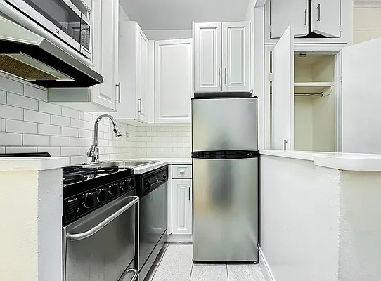 Kitchen, photo 1