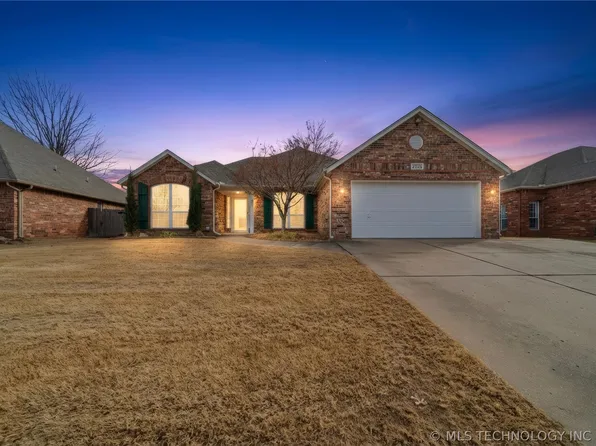 3725 W Detroit St, Broken Arrow, OK 74012