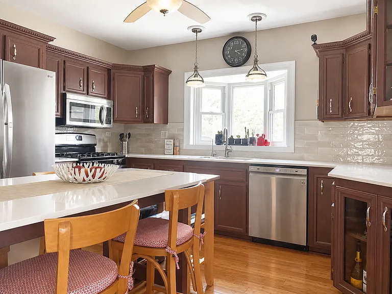 1747 S Cora St — Photo 15