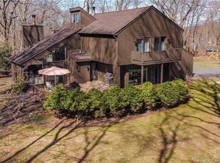 10 Timber Hill Rd, Prospect, CT 06712