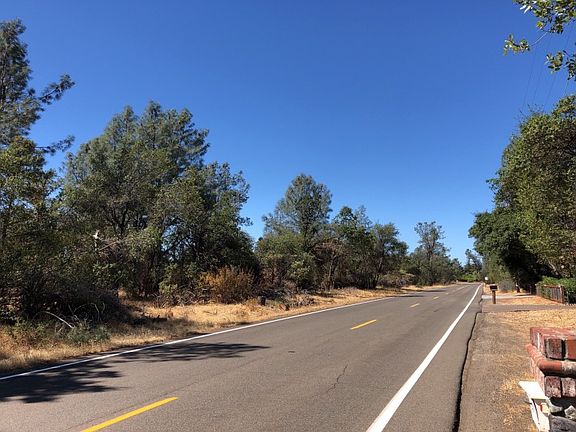 4th image of 17590 China Gulch Dr
