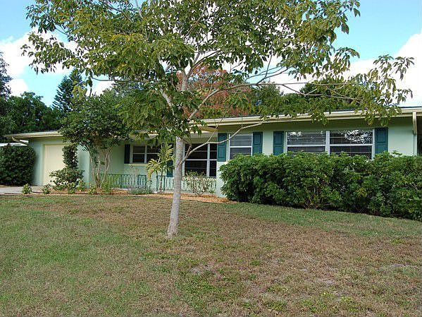 1st image of 2415 Tangerine Dr