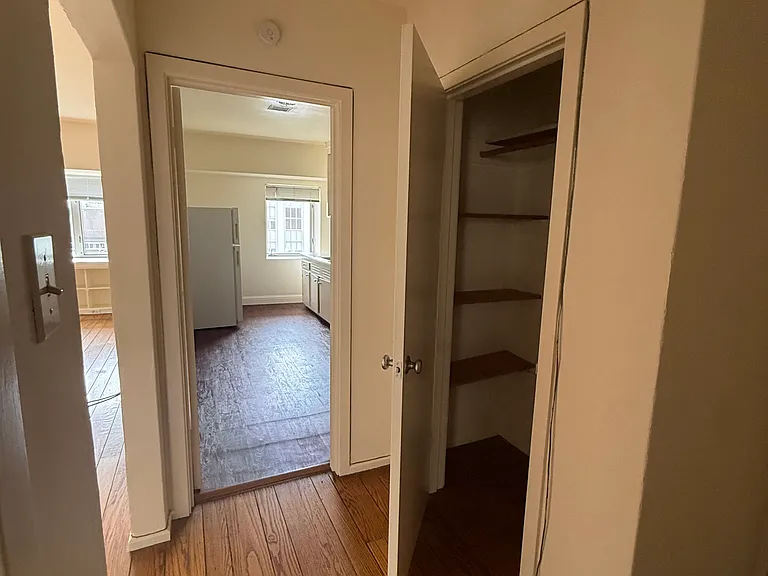 2110 Kittredge St #109 — Photo 5