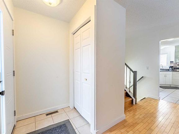 2nd image of 44 N Templehill Dr NE