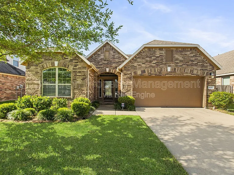 9430 Harmony Lake Ln — Photo 1
