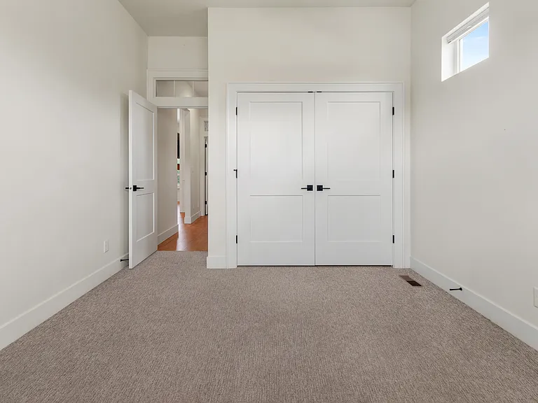 207 W Wrangler St — Photo 39
