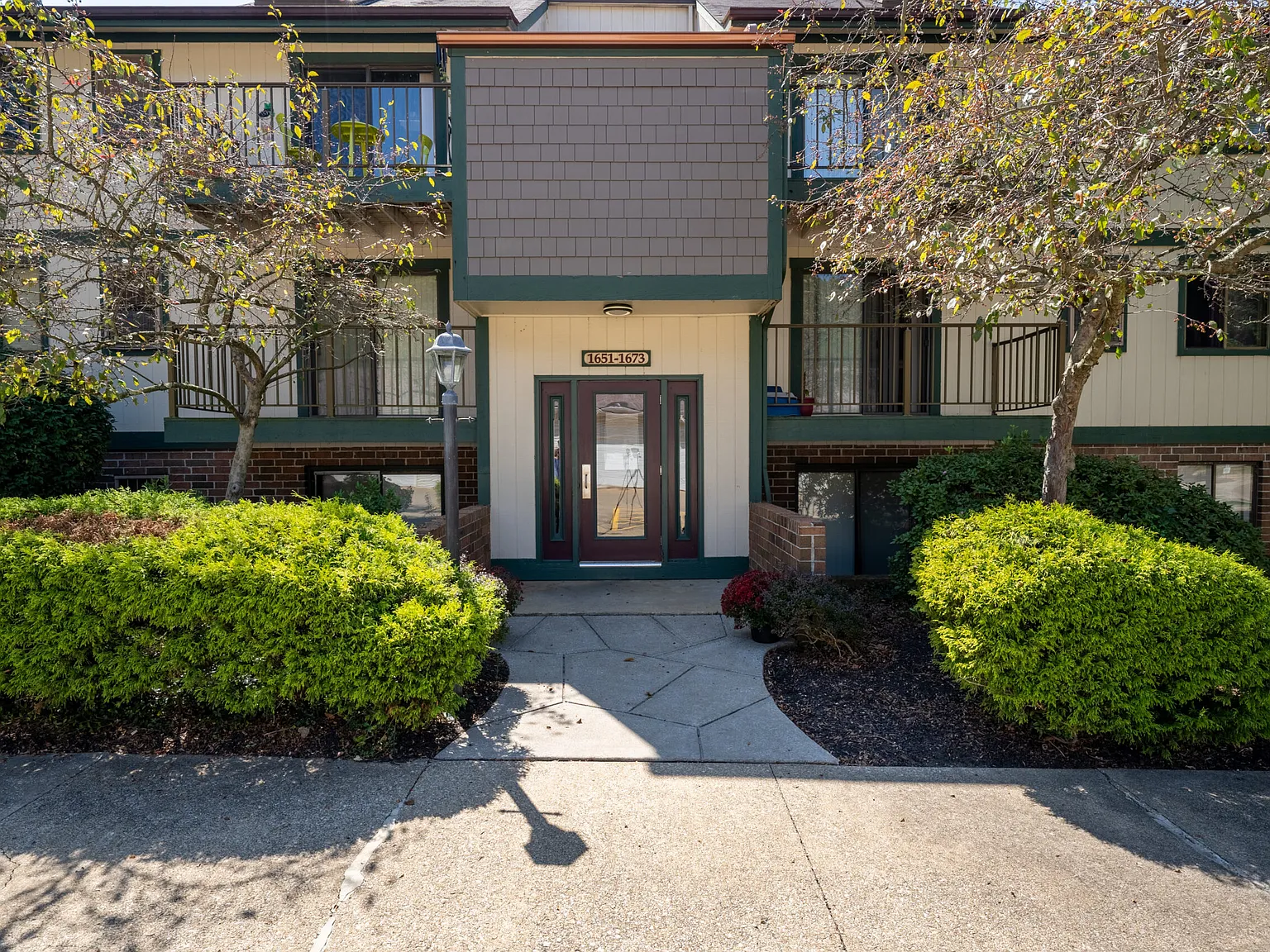Pheasant Run Apartments — Photo 1