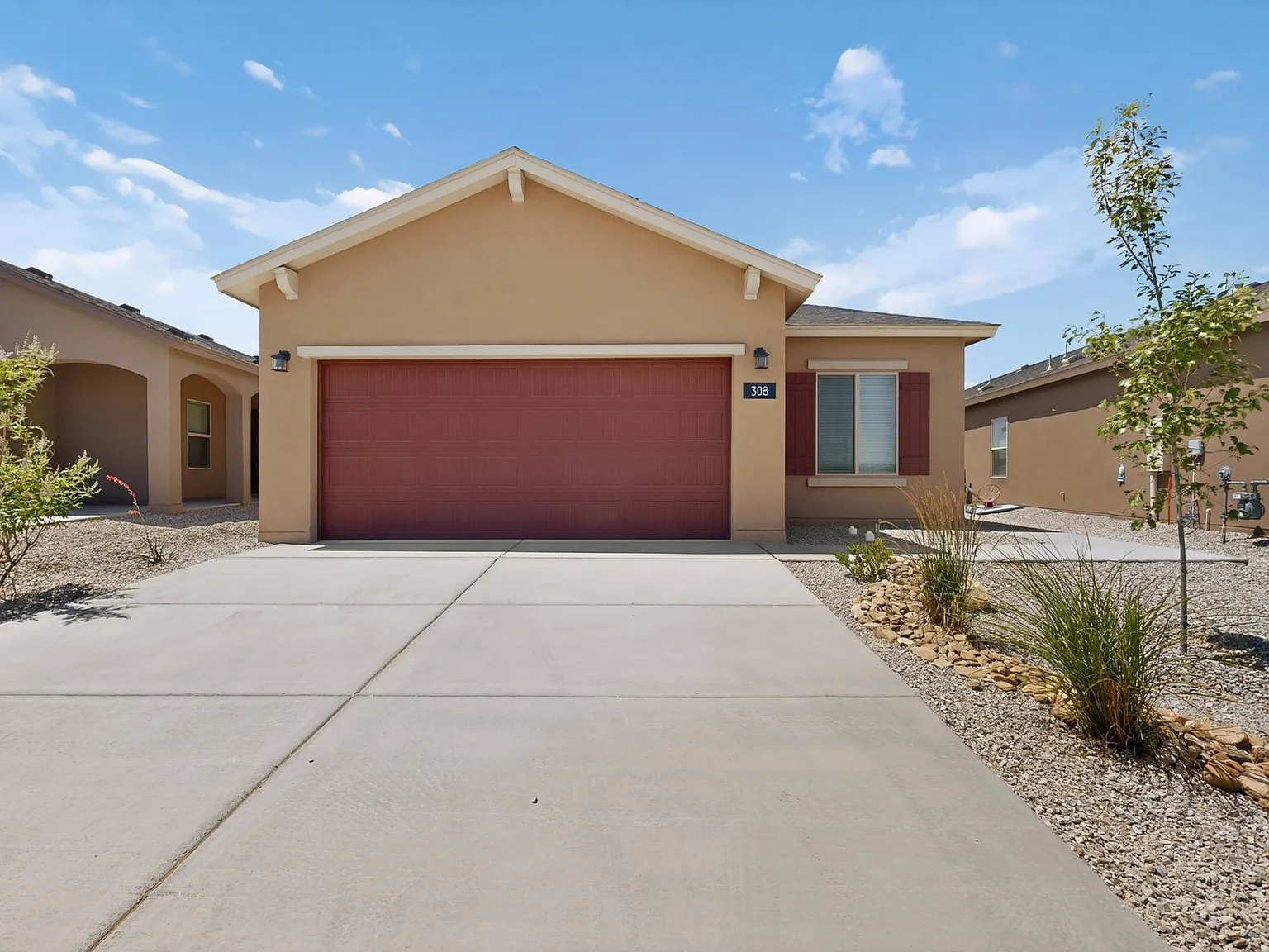 4 bed, 1504 sqft, $2,350 — Photo 3