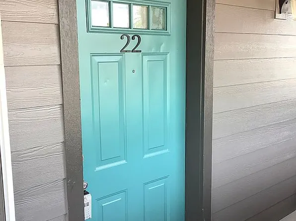 10345 NE Clackamas St APT 22, Portland, OR 97220