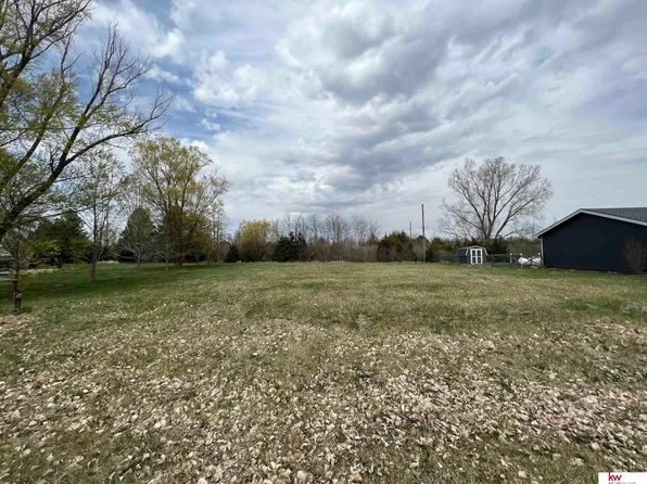 2602 Overlook Cir, Plattsmouth, NE 68048