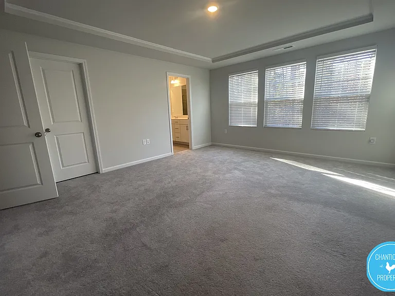 5003 Fir Tree Ln #1 — Photo 9