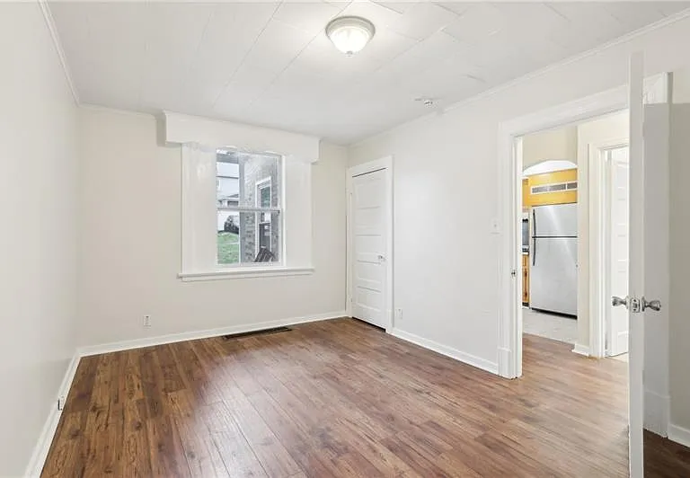 328 James St — Photo 21