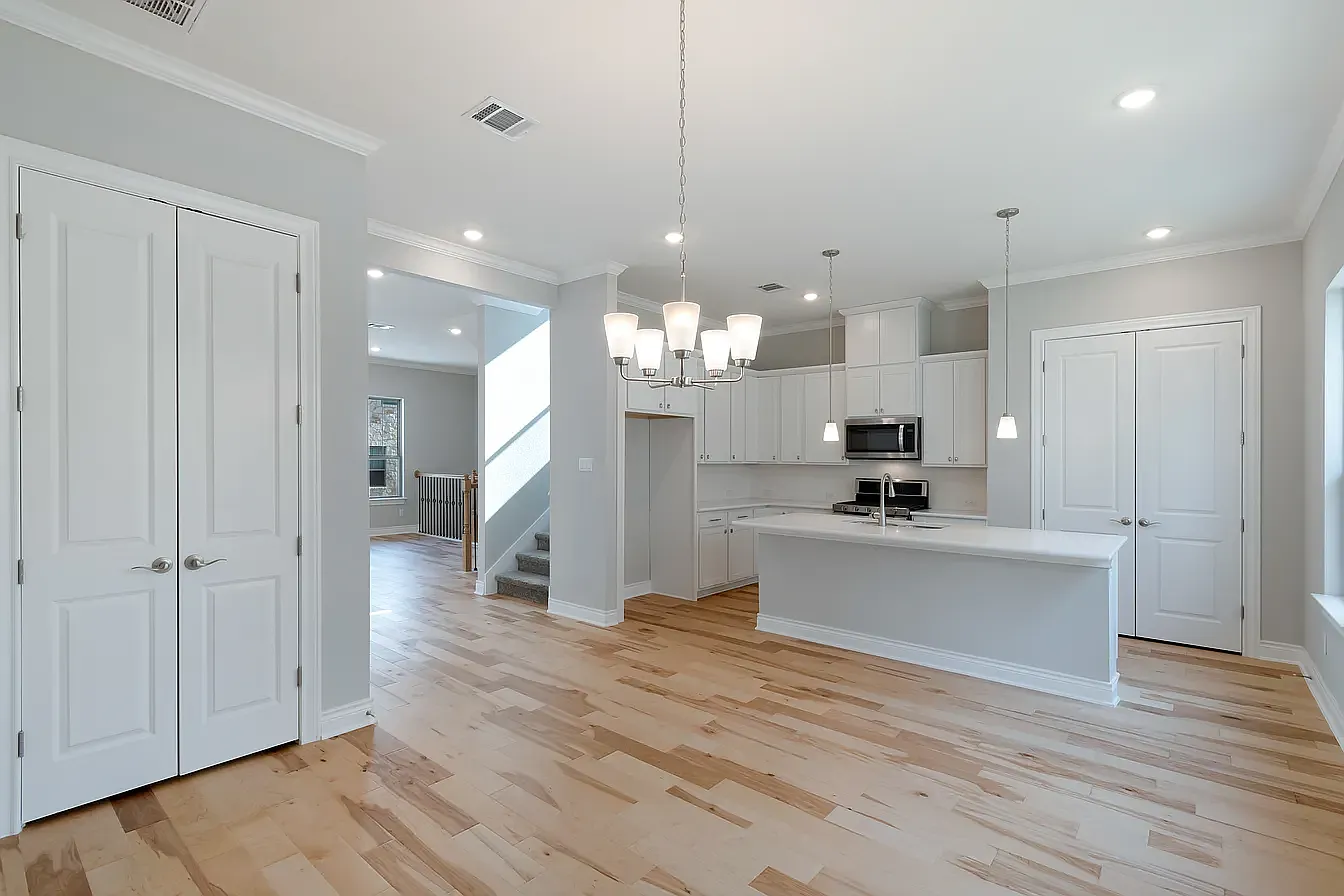3 bed, 2732 sqft, $3,100 — Photo 1