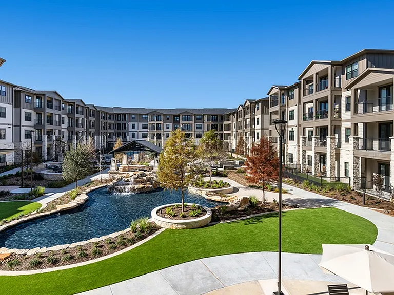 cadence-creek-at-gosling-003w
