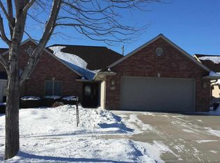 713 Skyview Cir, Norfolk, NE 68701