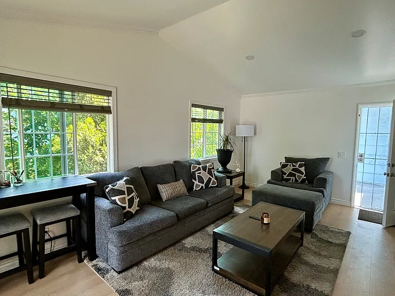 7025 Glade Ave — Photo 1