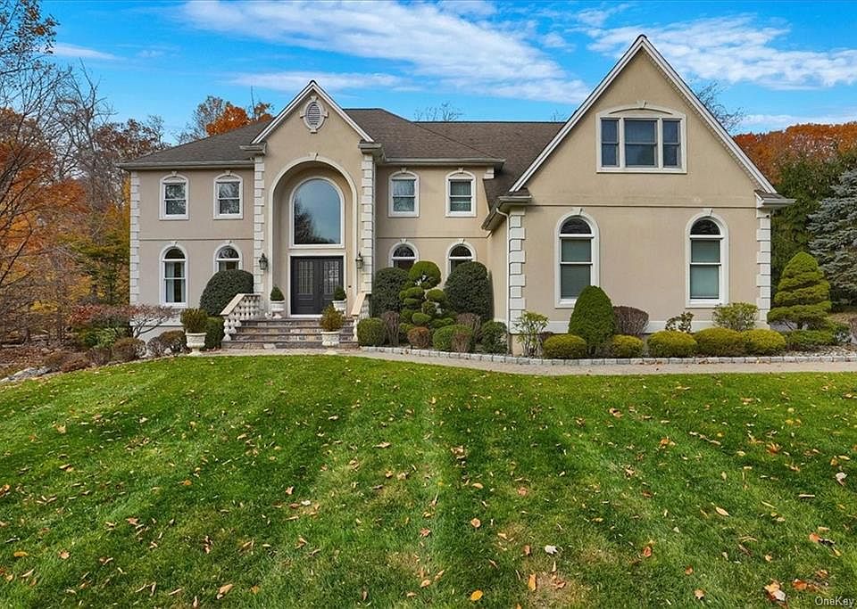1st image of 58 Londonderry Ln
