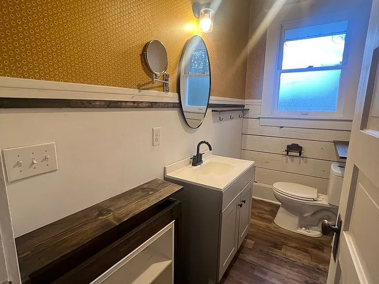 717 Kirby Pl — Photo 10