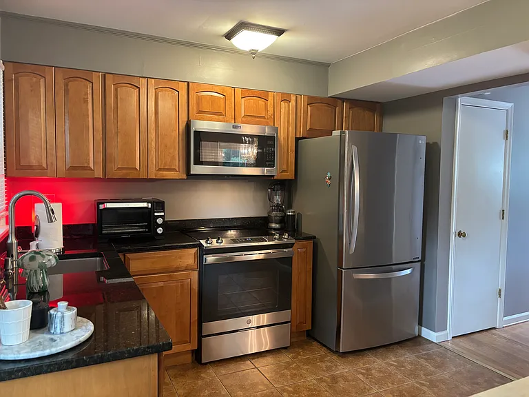868 Saint Charles Ave #A — Photo 10