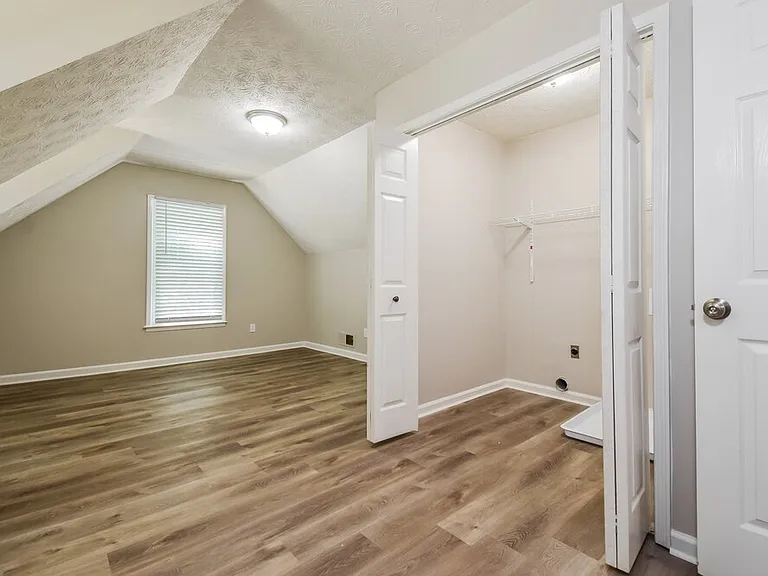 1265 Grayland Hills Dr — Photo 15