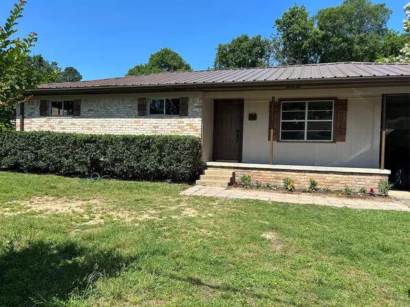 218 Lockhart St, Pittsburg, TX 75686