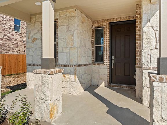 3rd image of 4904 Gragnano Dr