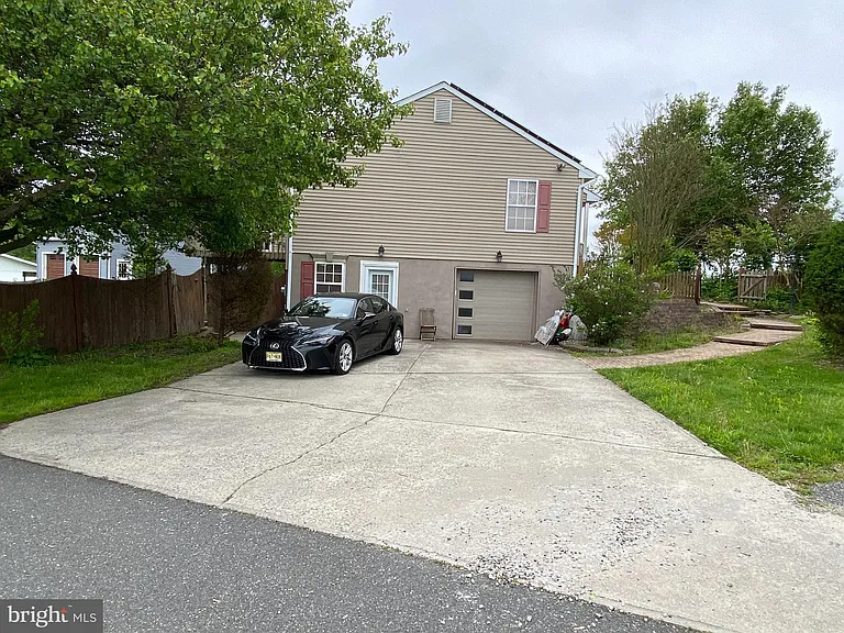 394 Croshaw Rd #A — Photo 9