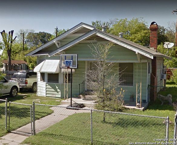 1st image of 109 Felisa St