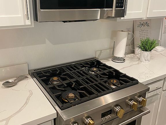 5th image of 12437 Primrose Grove Ln