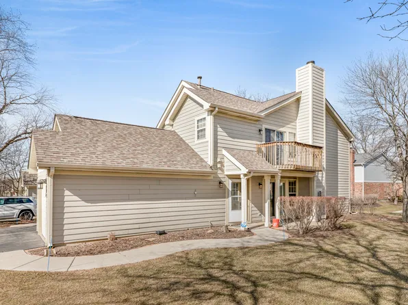 212 W Hamilton Dr, Palatine, IL 60067