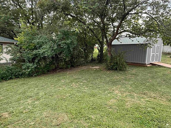 3rd image of 2017 Blue Hills Rd