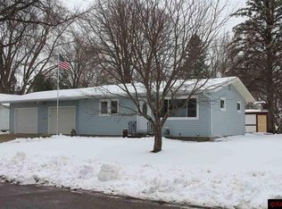 332 Barney St W, Owatonna, MN 55060