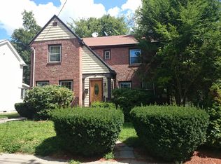 343 Russett Rd, Brookline, MA 02467