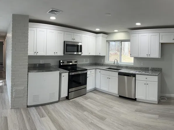 121 Bernard Rd, Brockton, MA 02302