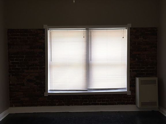 2nd image of 1725 N Edgemont St APT 205