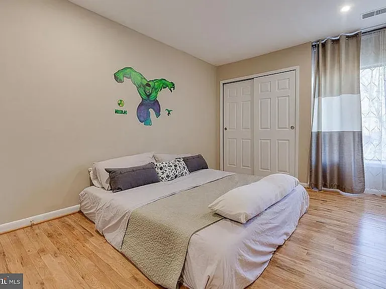 4933 Casimir St — Photo 7