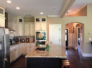 3rd image of 2208 Chantry Place Ln