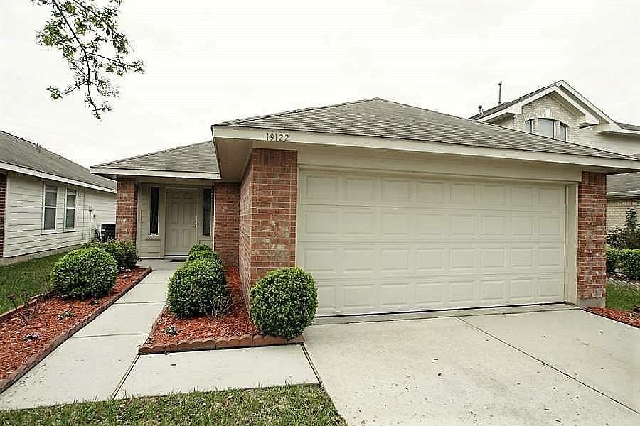 1st image of 19122 Yellow Thrush Dr