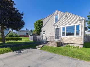 22 Oxford St, Augusta, ME 04330