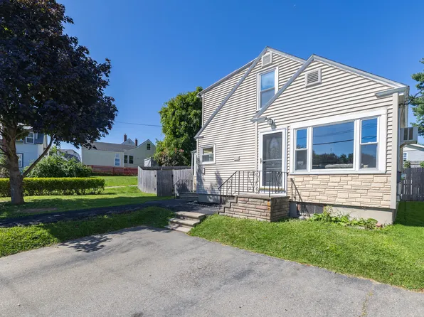 22 Oxford Street, Augusta, ME 04330