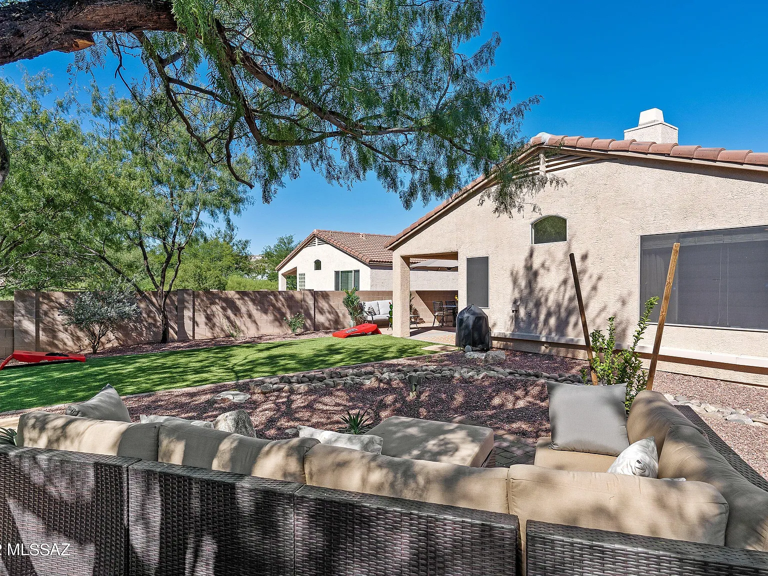 3 bed, 2.0 bath, 1630 sqft, $3,000 — Photo 1
