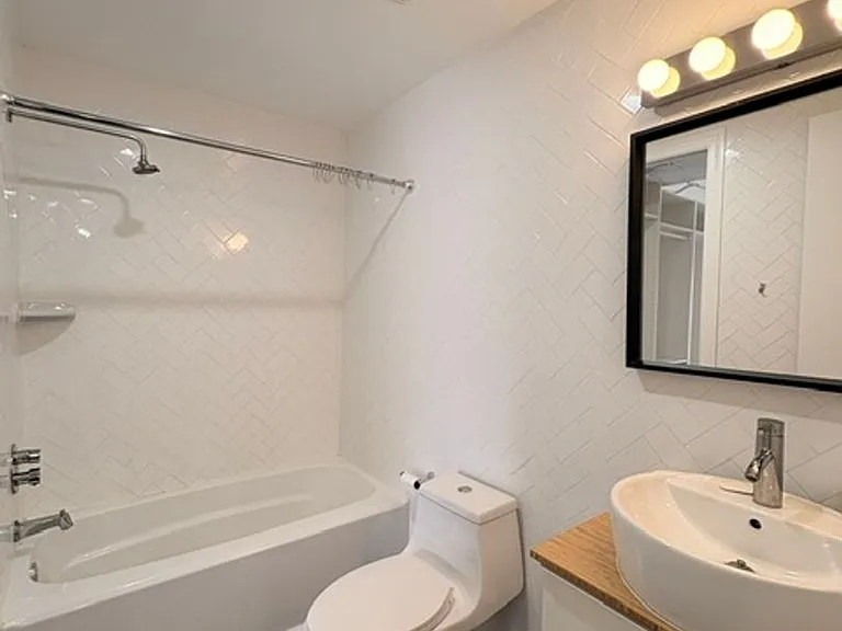 3225 Grace St NW #208 — Photo 16
