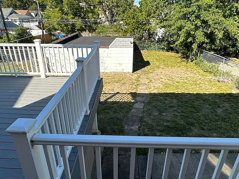 6011 Elizabeth Ave — Photo 45