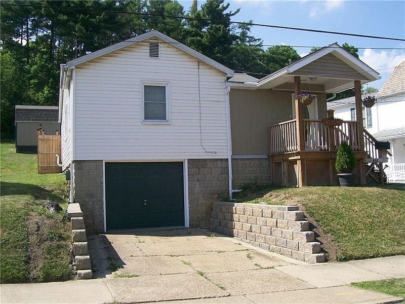 1st image of 632 Eau Claire St