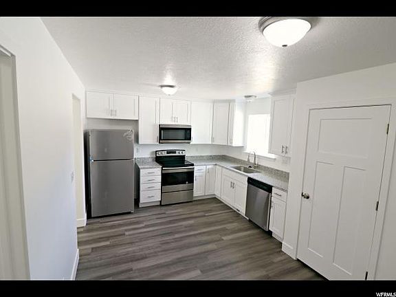 2nd image of 722 Ry Ln