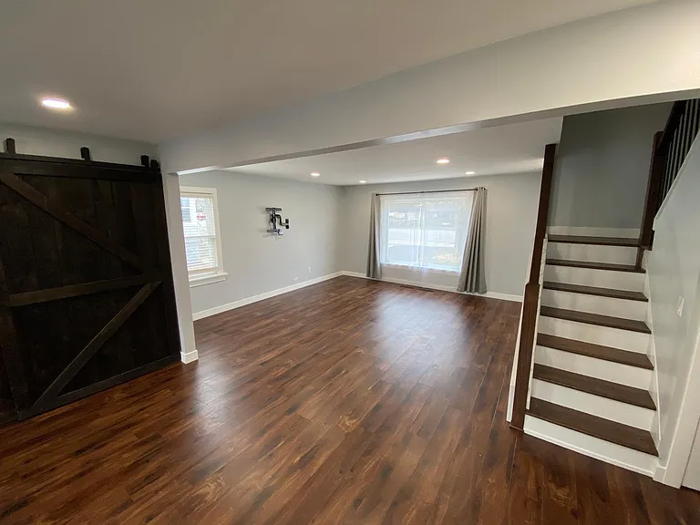 503 S Cass Ave — Photo 2
