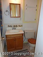 4th image of 1633 N Fairfield St