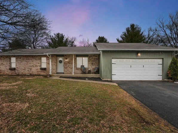 23 Laurel Dr SW, Etna, OH 43062