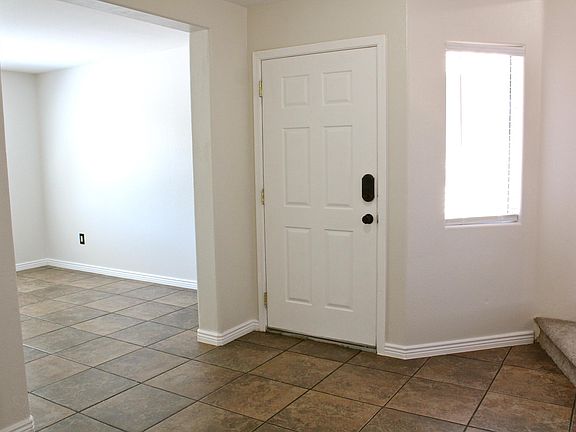 4th image of 768 W Calle Coroza